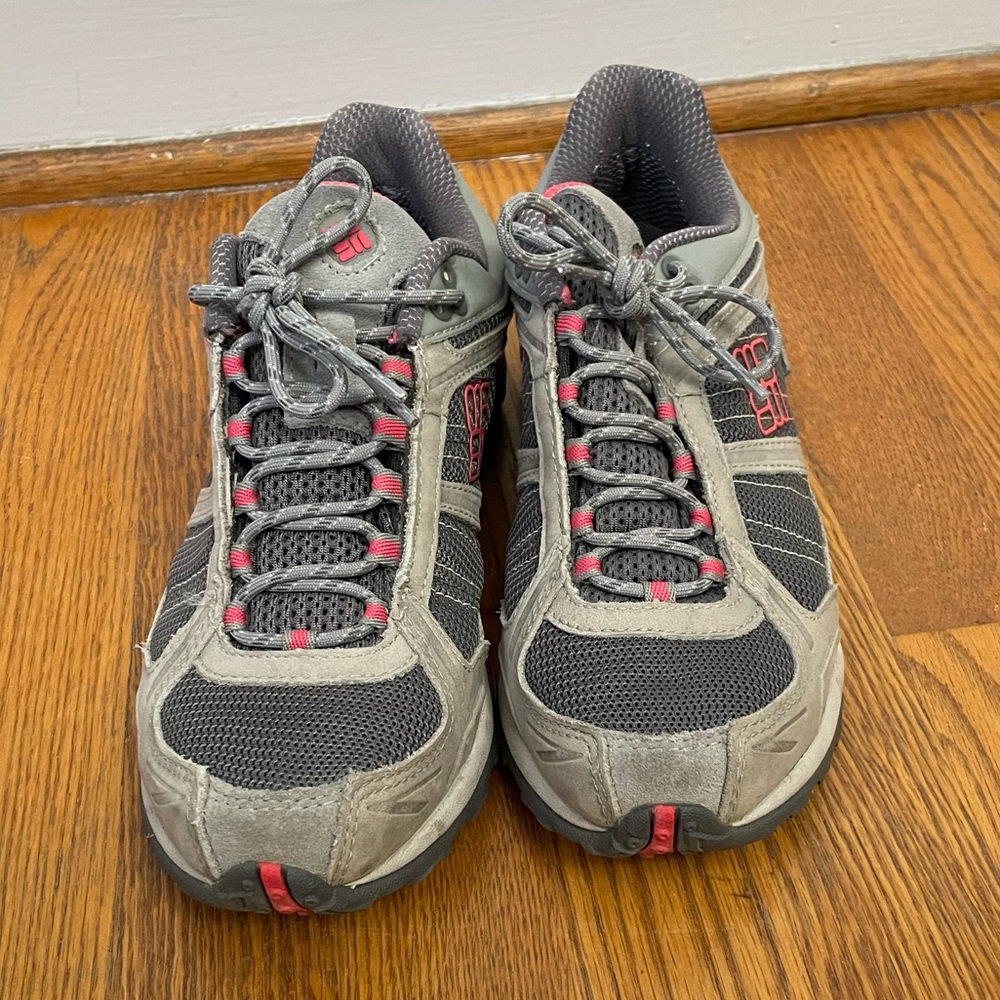 Columbia womens sneakers size 7